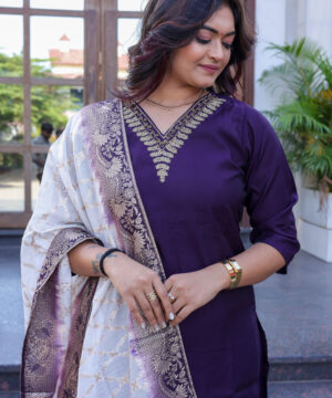 Alternative view of Premium Silk 3 piece